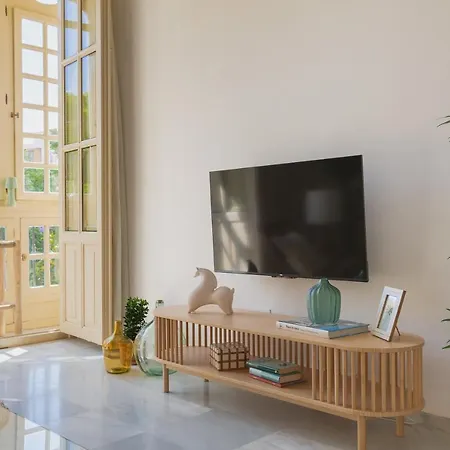 Appartement Balcon De Picasso: Bright With Incredible Views *